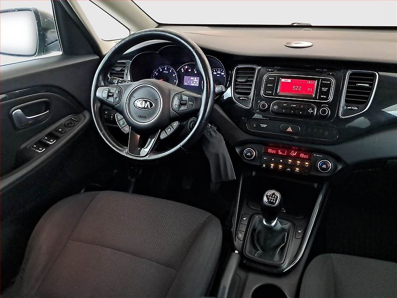 Kia Carens (2015) 2.0 GDI, Tempomat - fotka 7 z 16