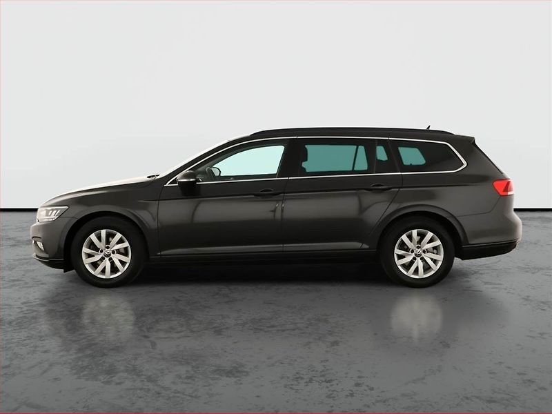 Volkswagen Passat (2023) 2.0 TDI, Automat, Navi - fotka 3 z 22
