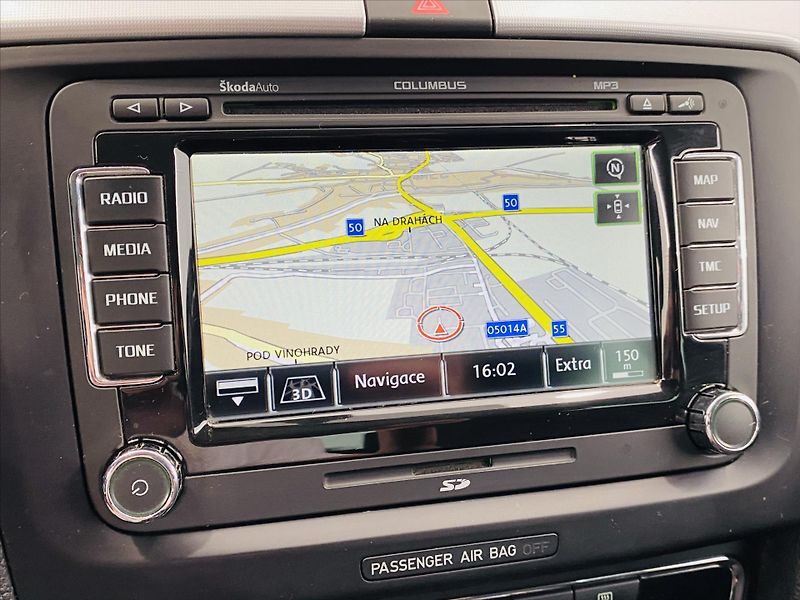 Škoda Superb 2,0 TDI 125kW 4x4 Elegance - fotka 16 z 25