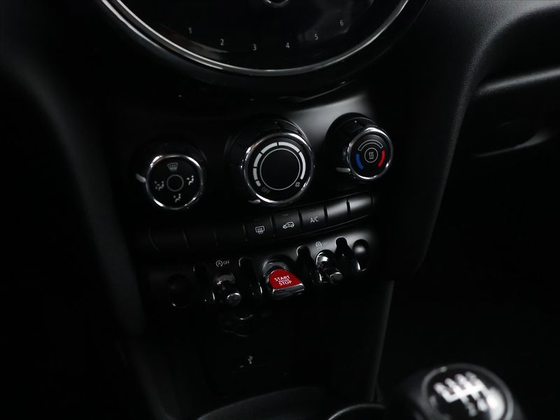 Mini Cooper 1,5 100kW LED CZ 1.Maj. DPH - fotka 21 z 32