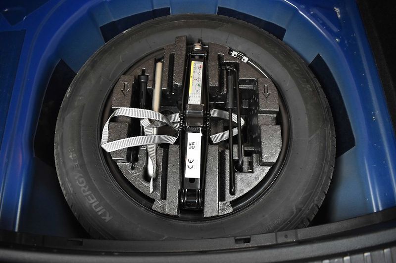Škoda Scala 1.0 TSI 70kW MIRROR-LINK*ACC* - fotka 32 z 34