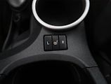 Toyota Verso (2010) 1.8 Valvematic, Tempomat - náhled 17
