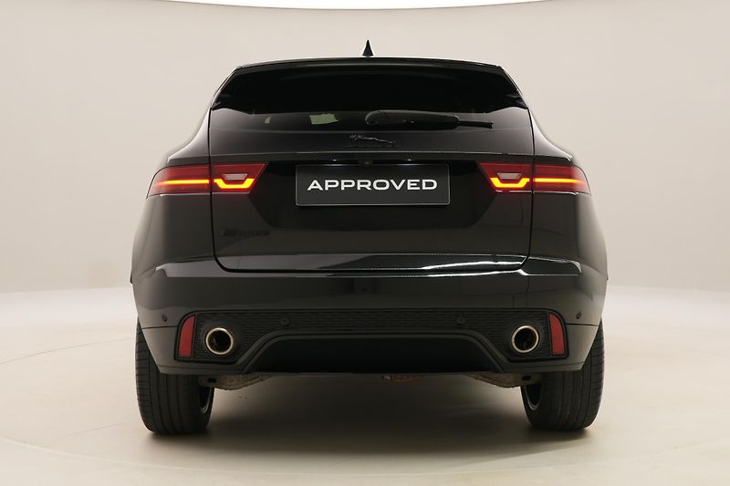 Jaguar E-Pace P250 R-DYNAMIC SE  REZERVACE - fotka 11 z 44