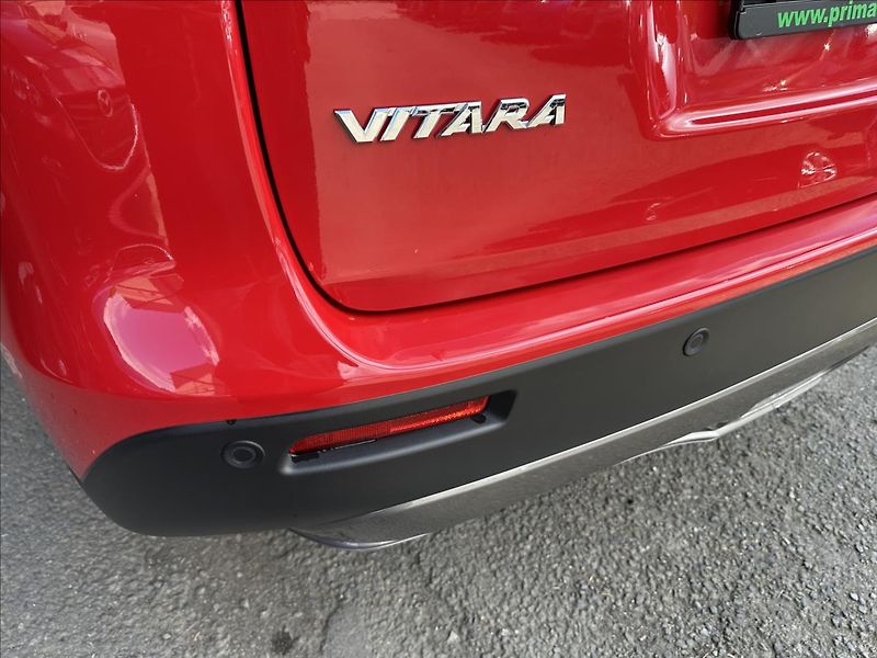 Suzuki Vitara 1,4 4x4 HYBRID - fotka 28 z 32