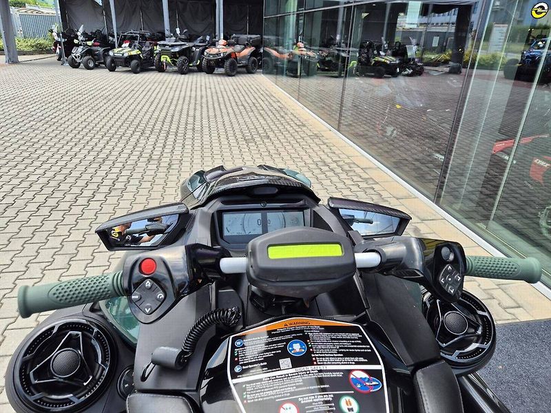 Sea Doo (2023) RXP XRS Apex 1+1-up 300hp Audi - fotka 23 z 23
