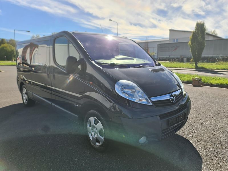 Opel Vivaro (2012) LONG 2.0 CDTi KLIMA 9-MÍST SER - fotka 4 z 42