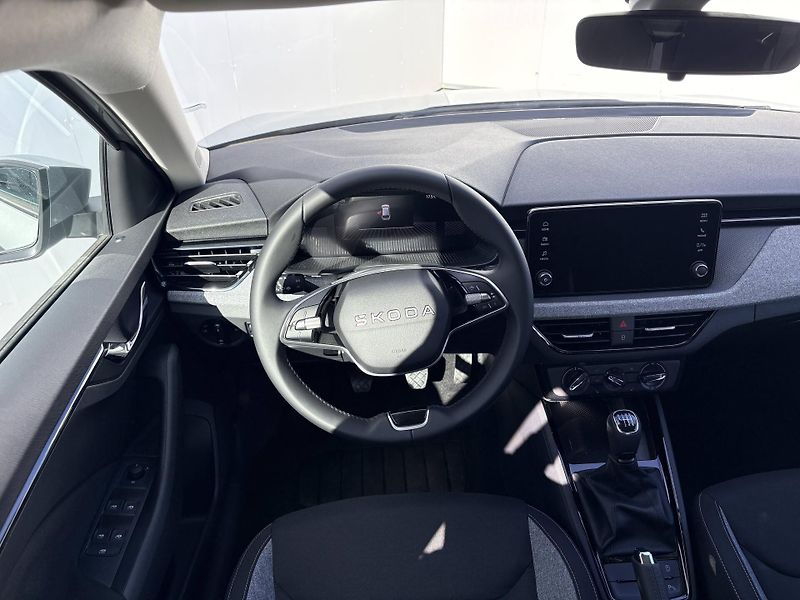 Škoda Scala (2026) Classic 6MP 1,0TSI - fotka 4 z 6