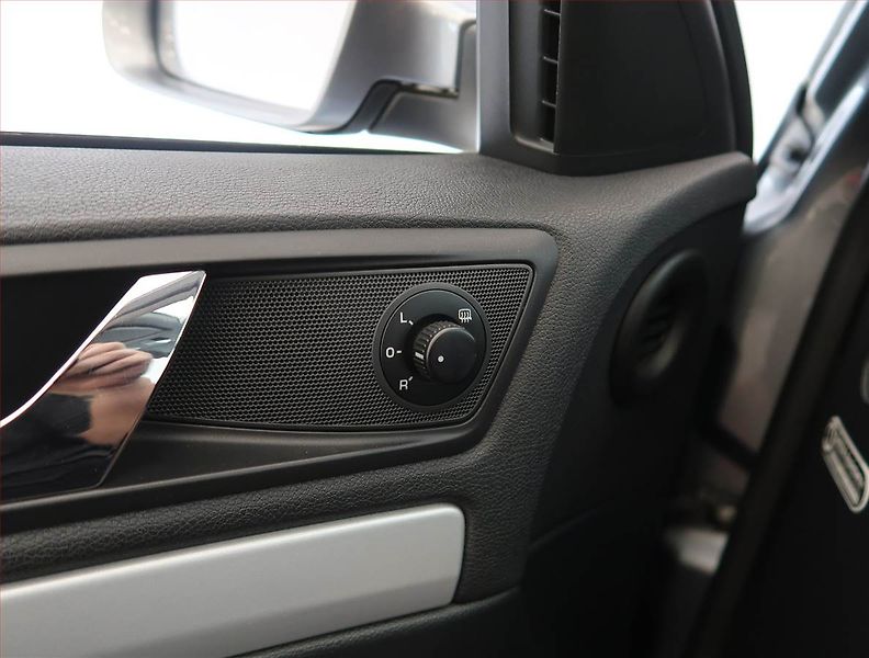 Škoda Octavia (2011) 1.6 TDI, Tempomat - fotka 18 z 18