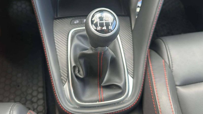MG ZS Emotion 1,5 78kW MT5/5222 - fotka 15 z 21