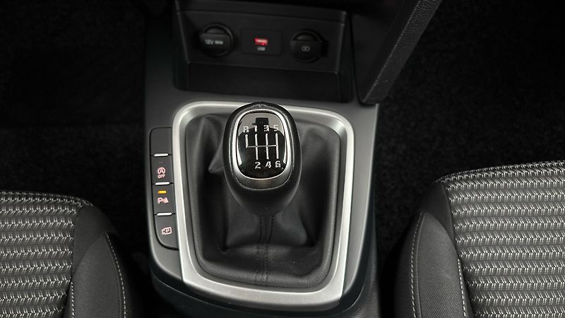 Kia Ceed 1.5 T-GDI Top - fotka 22 z 25