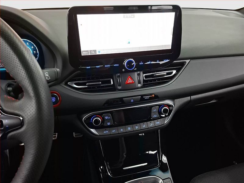 Hyundai i30 (2025) 1.5 T-GDI MHEV 48V, N- Line - fotka 12 z 20