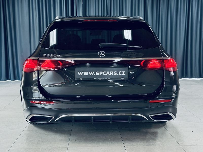 Mercedes-Benz Třídy E (2025) 220d*AMG*360*REZERVACE* - fotka 7 z 37