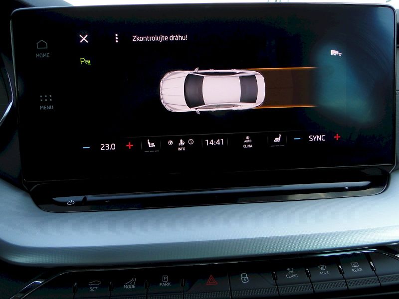 Škoda Octavia (2024) DSG 2.0 TDI / 85 kW / FRESH - fotka 13 z 31