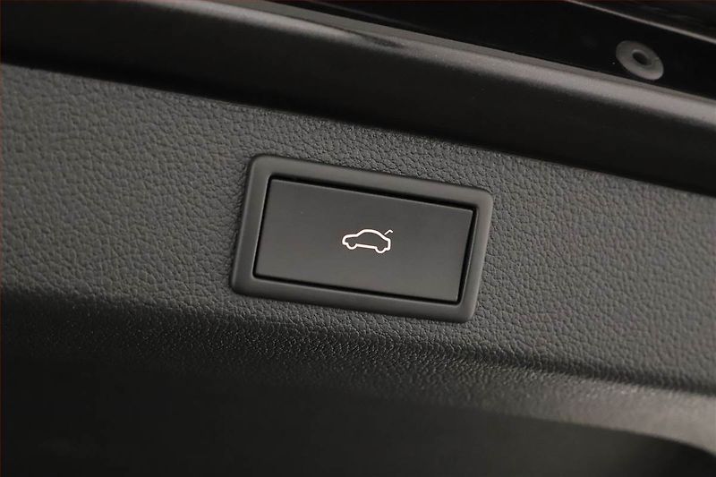 Škoda Superb (2022) Laurin&Klement iV 1.4 TSI PHEV - fotka 21 z 23