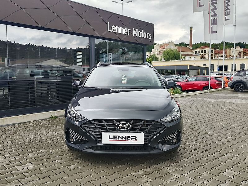 Hyundai i30 1.0 T-GDI/88kW Comfort - fotka 2 z 27