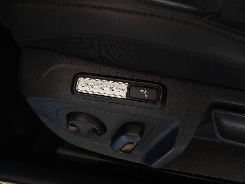 Volkswagen Arteon (2020) 2.0 TDI 4Motion (140kW/190k) D - fotka 22 z 25