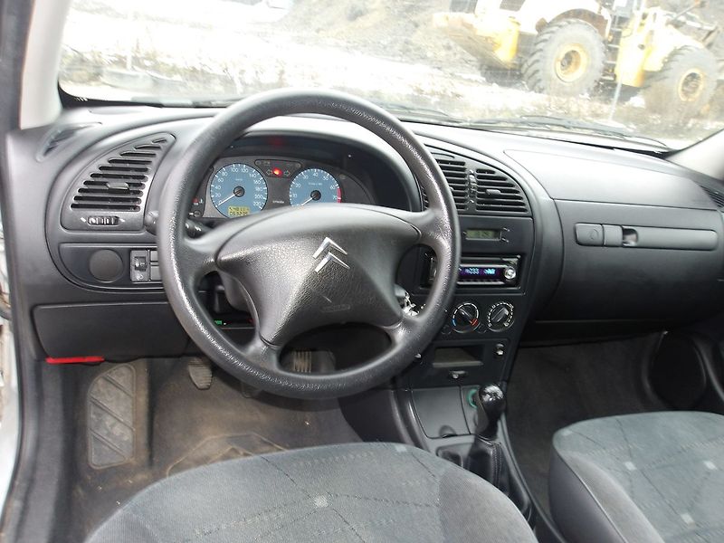 Citroën Xsara 1,4i ČR NAJ.63000 km !!! - fotka 21 z 38