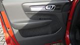Volvo XC40 B4 AWD R-Design - náhled 8