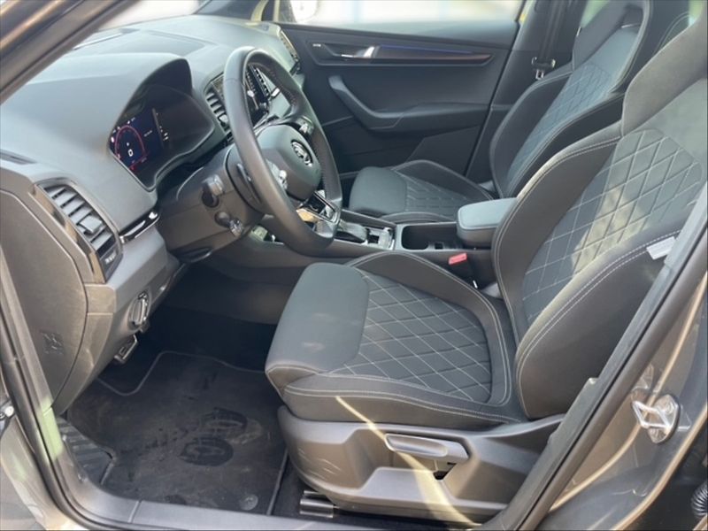Škoda Karoq 1,5 TSI Sportline DSG - fotka 7 z 11