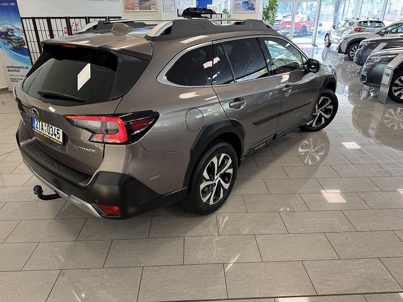 Subaru Outback 2.5i Touring Lin., CZ, 1. maj - fotka 43 z 48