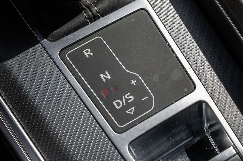 Audi A7 S-Line 50TFSIe 220kW - fotka 20 z 35
