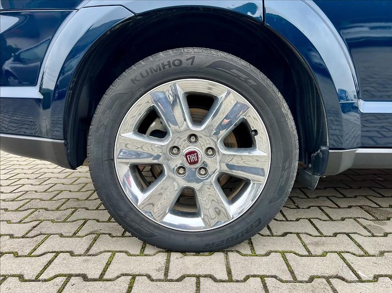 Fiat Freemont 2,0 Mjet URBAN / 7MÍST / - fotka 42 z 43