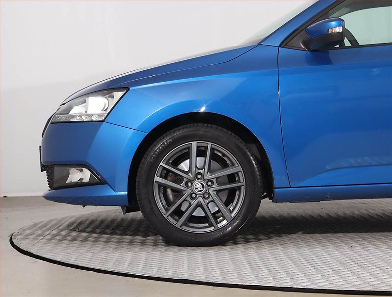 Škoda Fabia (2019) Ambition 1.0 TSI, Tempomat - fotka 14 z 22