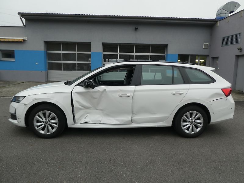 Škoda Octavia Kombi 2,0TDi 110kW automat  - fotka 5 z 15