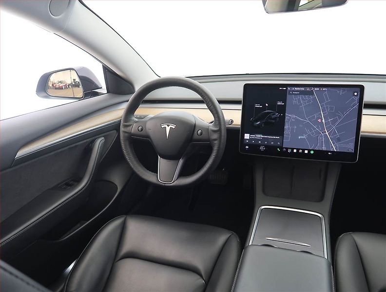 Tesla Model 3 (2021) Std Range Plus LFP, SoH 92% - fotka 7 z 32