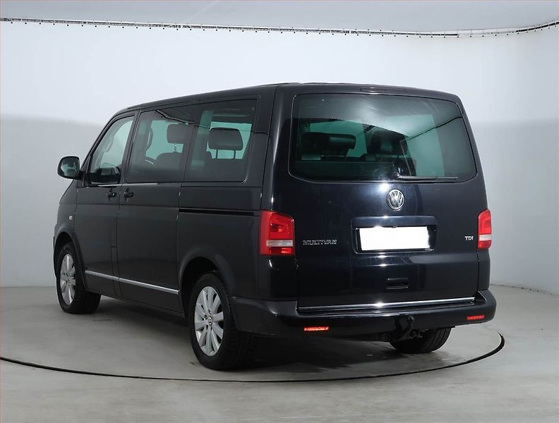 Volkswagen Multivan (2011) Highline 2.0 TDI - fotka 4 z 19