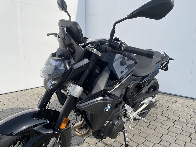 BMW F 900 R - fotka 8 z 12