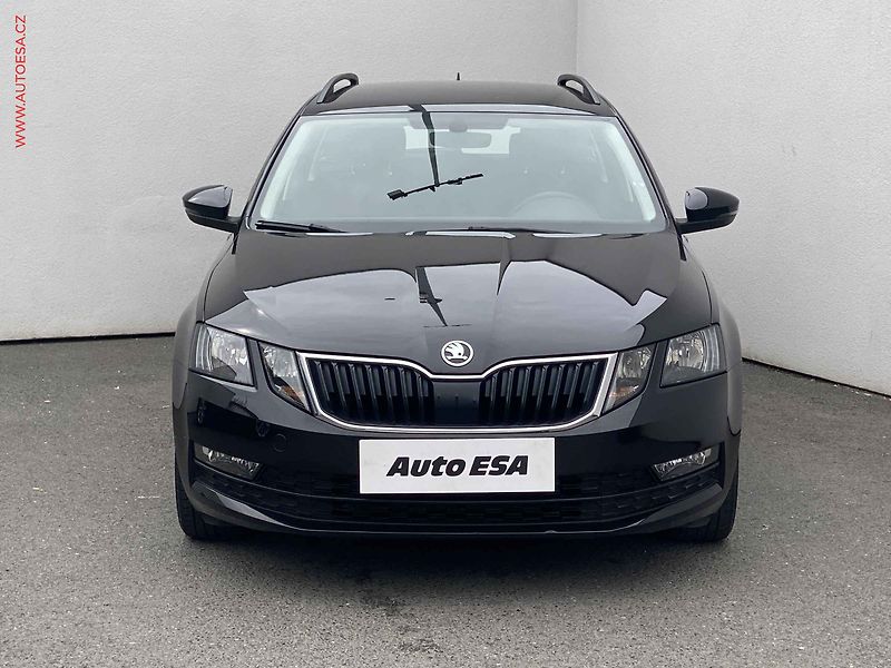 Škoda Octavia (2020) 1.0 TSi, Ambition, výhřev sed - fotka 2 z 17