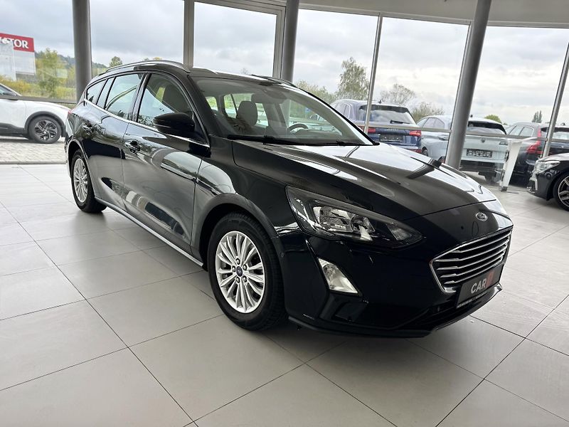 Ford Focus 1,0EcoBoost 92kW - fotka 4 z 35