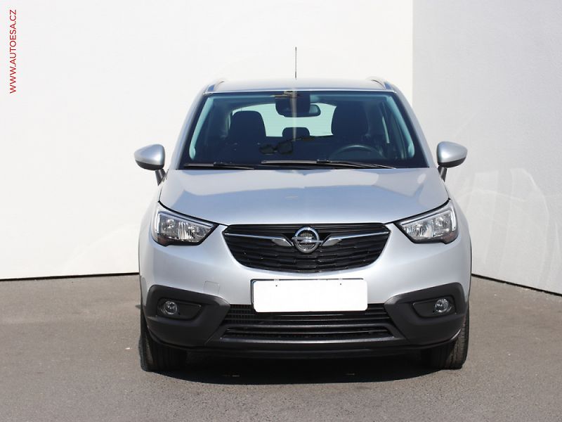 Opel Crossland X (2018) 1.2i, navi - fotka 2 z 3