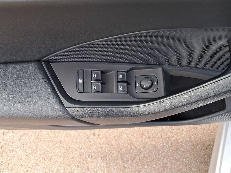 Škoda Octavia (2022) COMBI IV Ambition PLUS 1.5 TSI - fotka 15 z 25