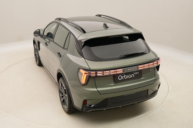 Lynk & Co 01 (2025) CORE PHEV AUT CZ 1.maj - fotka 17 z 95