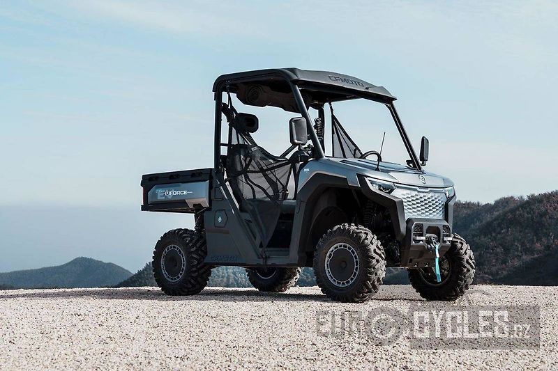 CFMOTO (2026) Gladiator U6 EV - fotka 10 z 19