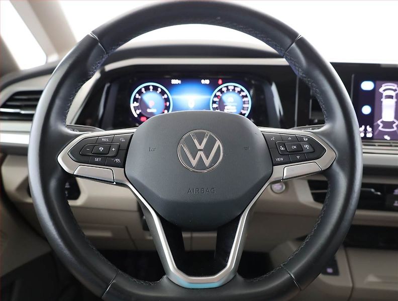 Volkswagen Multivan (2023) 2.0 TSI - fotka 8 z 21