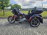 Harley-Davidson FLHTCUTG Tri Glide Ultra Classic (2022) - náhled 1