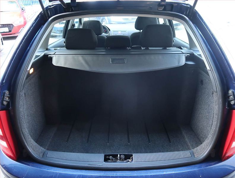 Škoda Fabia (2006) Ambiente 1.2 12V, Eko.zaplacen - fotka 13 z 14