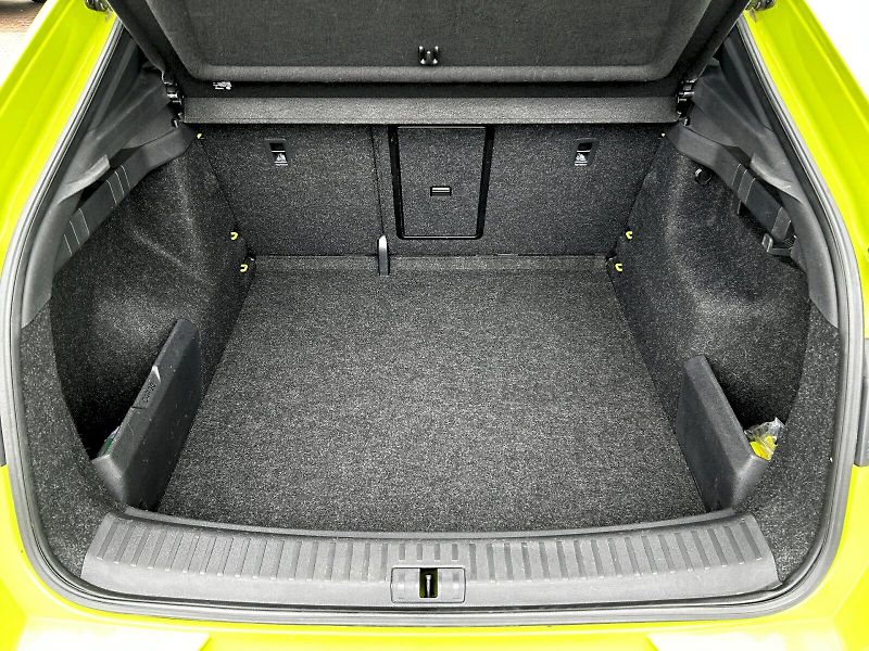 Škoda Enyaq (2022) 80 iV 220kW 4x4 RS - fotka 33 z 35