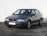 Škoda Octavia (2007) 1.6, po STK, dobrý stav - náhled 1