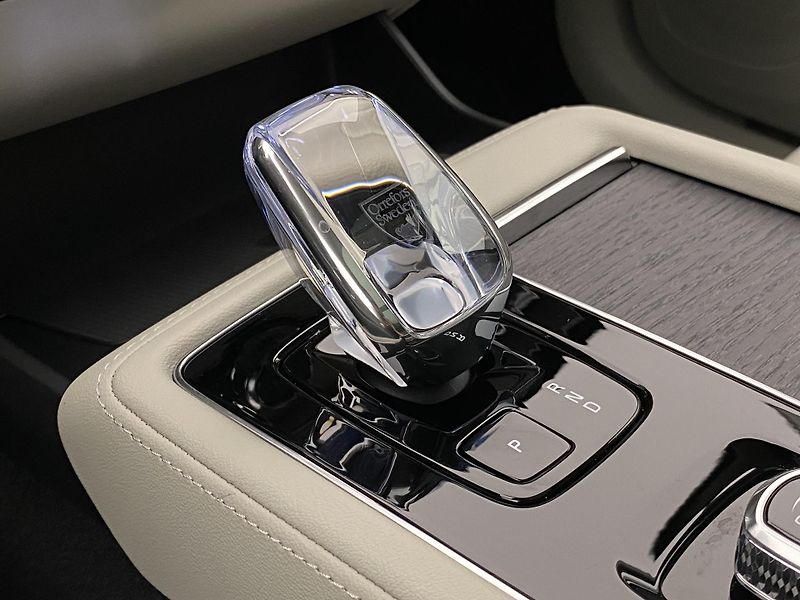 Volvo XC90 (2026) T8 AWD RECHARGE DARK ULTRA - fotka 42 z 79