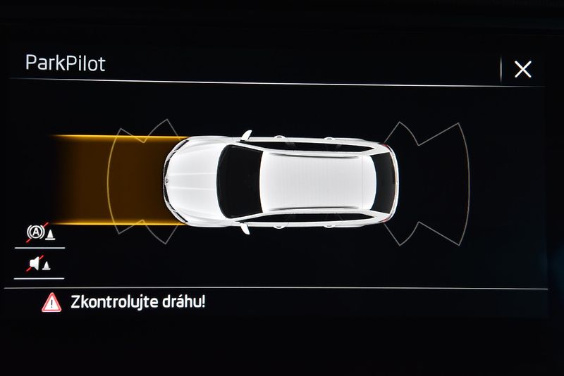 Škoda Octavia 1.4 TSi G-TEC STYLE, PANORAMA - fotka 26 z 49