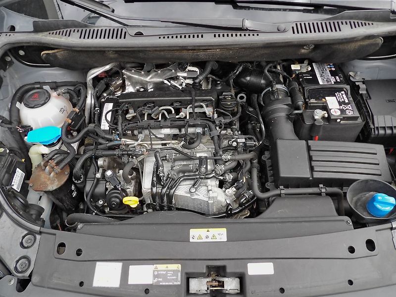 Volkswagen Caddy 2.0TDI 110kW DSG Maxi Webasto - fotka 32 z 35
