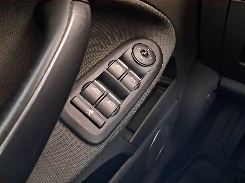 Ford Kuga (2009) 2.5 Turbo, 4X4, Navi - fotka 18 z 19
