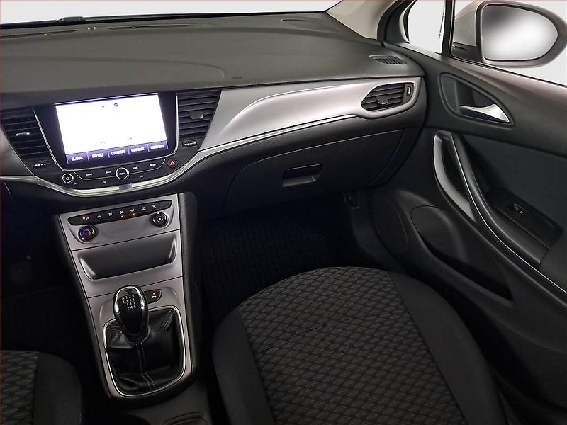 Opel Astra (2017) 1.6 CDTI, Navi, Tempomat - fotka 8 z 19