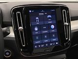 Volvo XC40 (2026) B3 AUT DARK ULTRA  - náhled 47