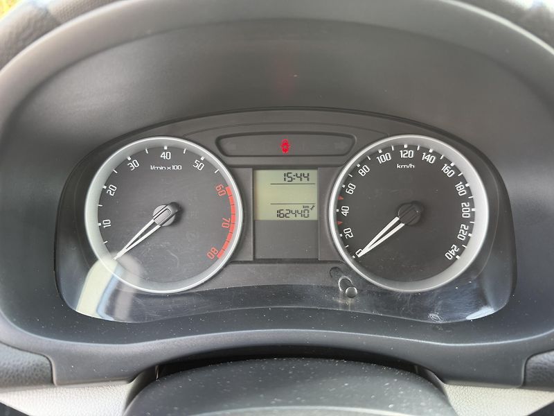 Škoda Roomster (2007) 1,4i 16V 63kW SERVISKA  - fotka 34 z 56