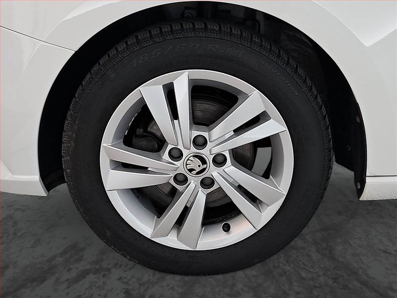 Škoda Fabia (2021) Ambition 1.0 TSI, Serv.kniha - fotka 14 z 16